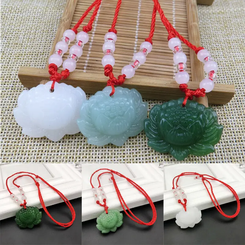 Beading - Colar com pingente de lótus em