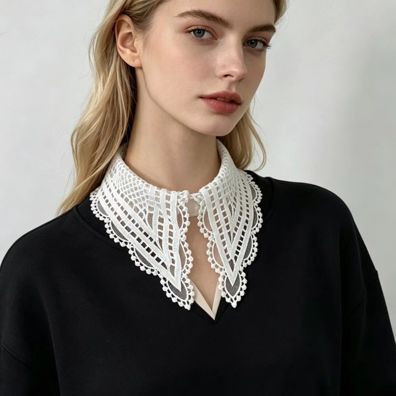 Embroidery - Gola Falsa Feminina Branca com Babados,