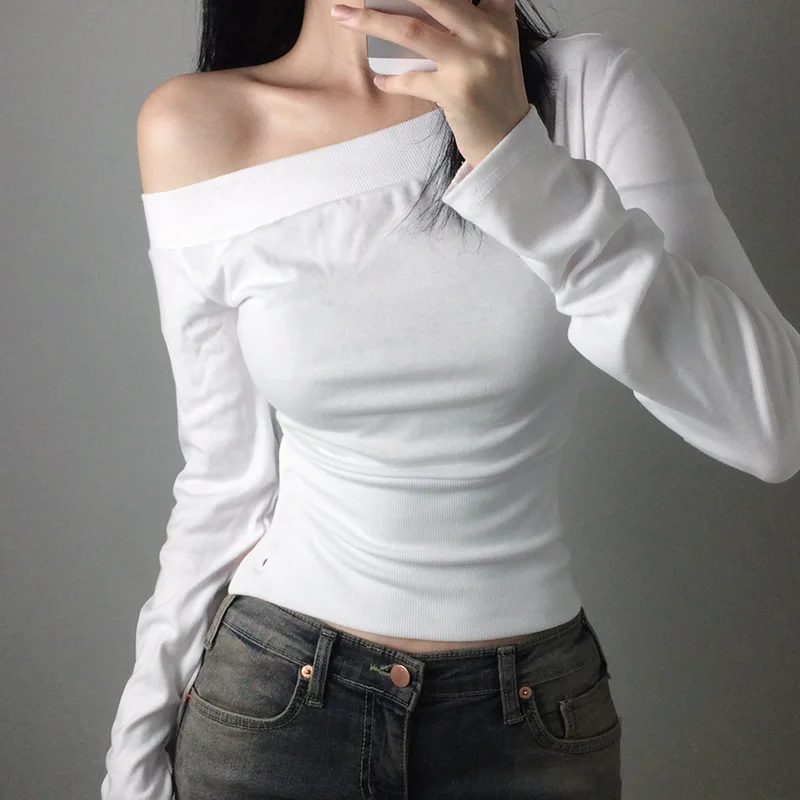 Camiseta Vintage Y2K com Botõe - Embroidery avaliação e preço